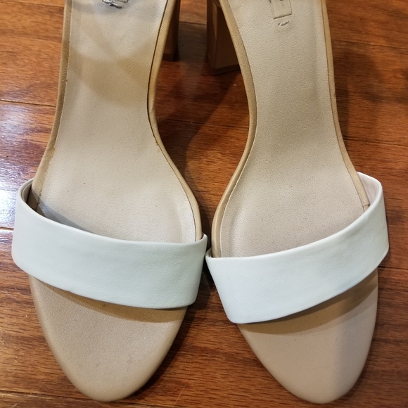 Zara Mid-Heel Sandals with Ankle Straps - Picture 4 of 5